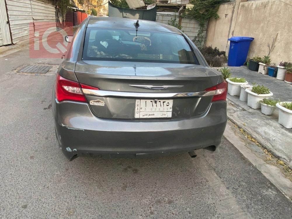 كرايسلر 200